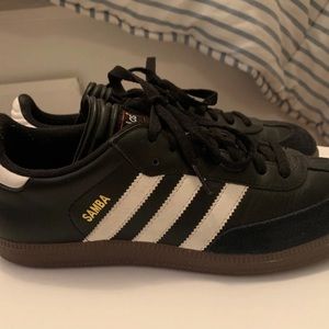 Steve Madden Samba shoes